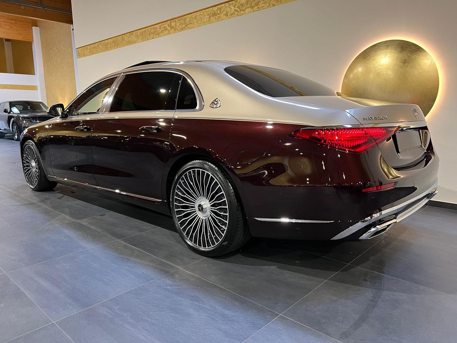 Mercedes-Benz huren